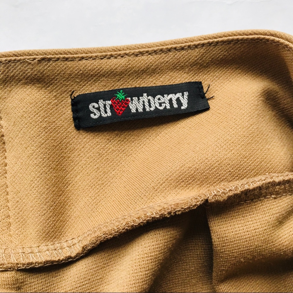 💚STRAWBERRY Pleated Khaki Mini Skirt with Pockets - Picture 5 of 8